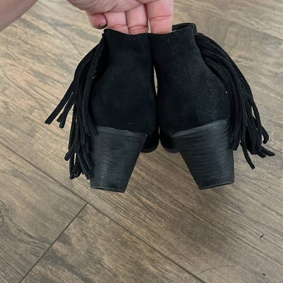 Coconuts by Matisse Fringe Boho Suede Bootie EUC - Picture 11 of 14